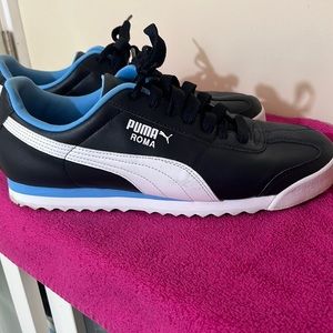 🕺🏽Puma “Roma” Size 9 in near perfect condition!